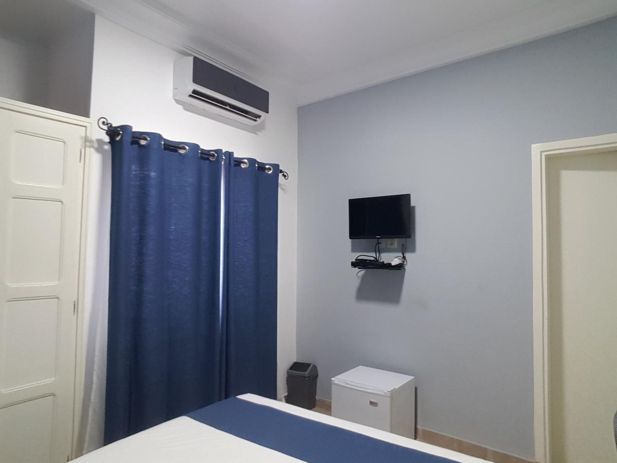 Hotel Yabisso Ломе Екстериор снимка